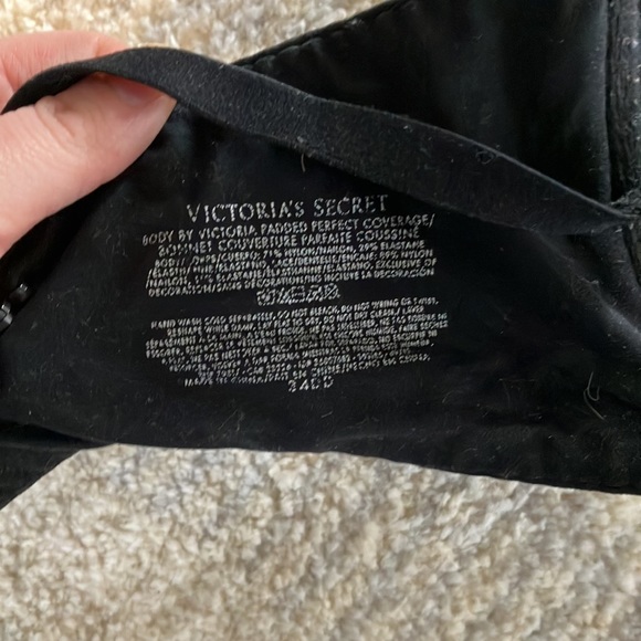 VS padded perfect coverage - Picture 2 of 2